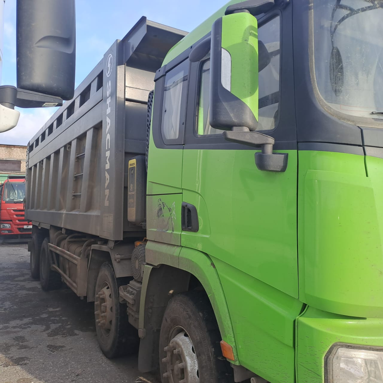 Shacman (Shaanxi) SX* 8x4 Самосвал Shacman (Shaanxi) SX* 8x4 Самосвал