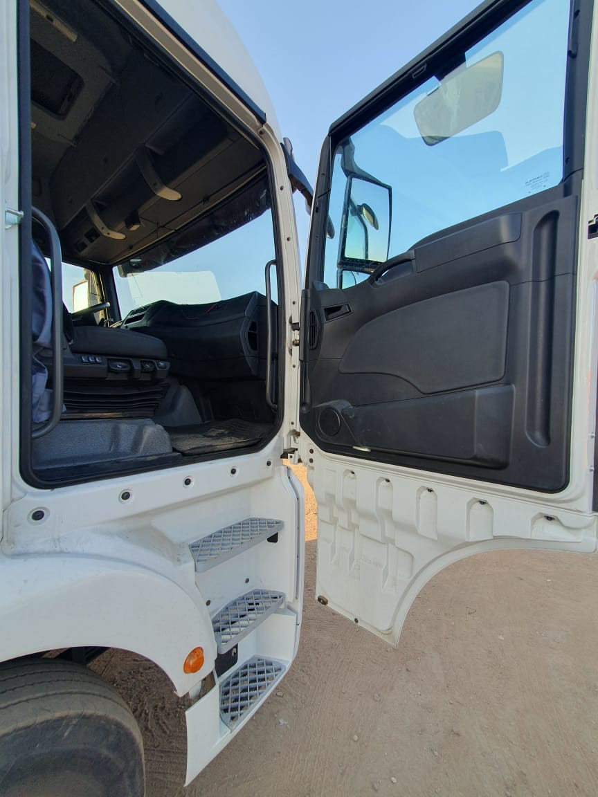 SITRAK C7H 4x2 Седельный тягач SITRAK C7H 4x2 Седельный тягач