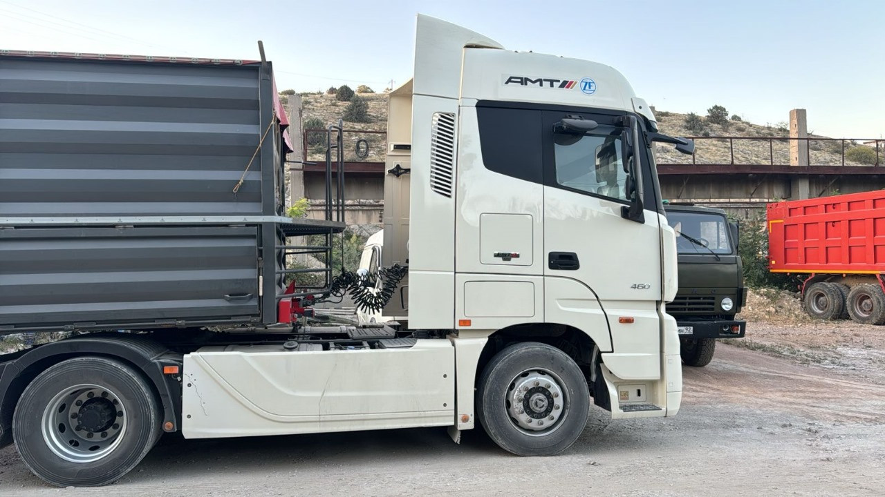 Foton AUMAN 4x2 Седельный тягач Foton AUMAN 4x2 Седельный тягач