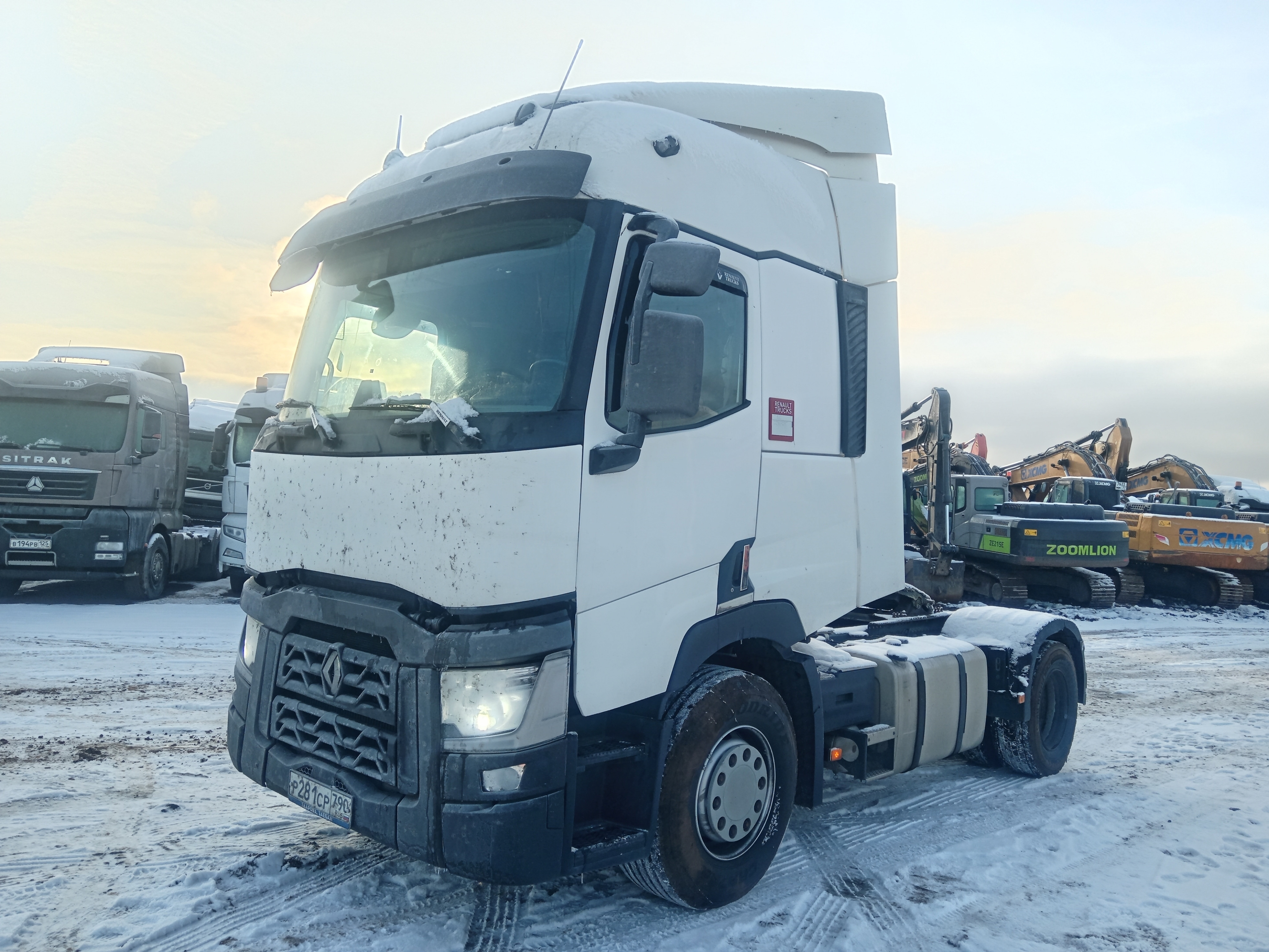 Renault T 4x2 Седельный тягач