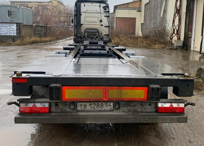 BONUM 9142* Полуприцеп контейнеровоз 4 оси BONUM 9142* Полуприцеп контейнеровоз 4 оси
