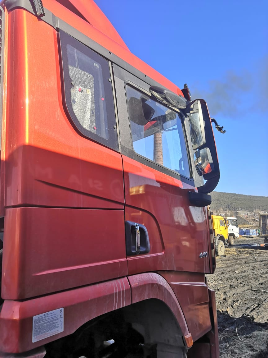 Shacman (Shaanxi) SX* 6x6 Седельный тягач Shacman (Shaanxi) SX* 6x6 Седельный тягач
