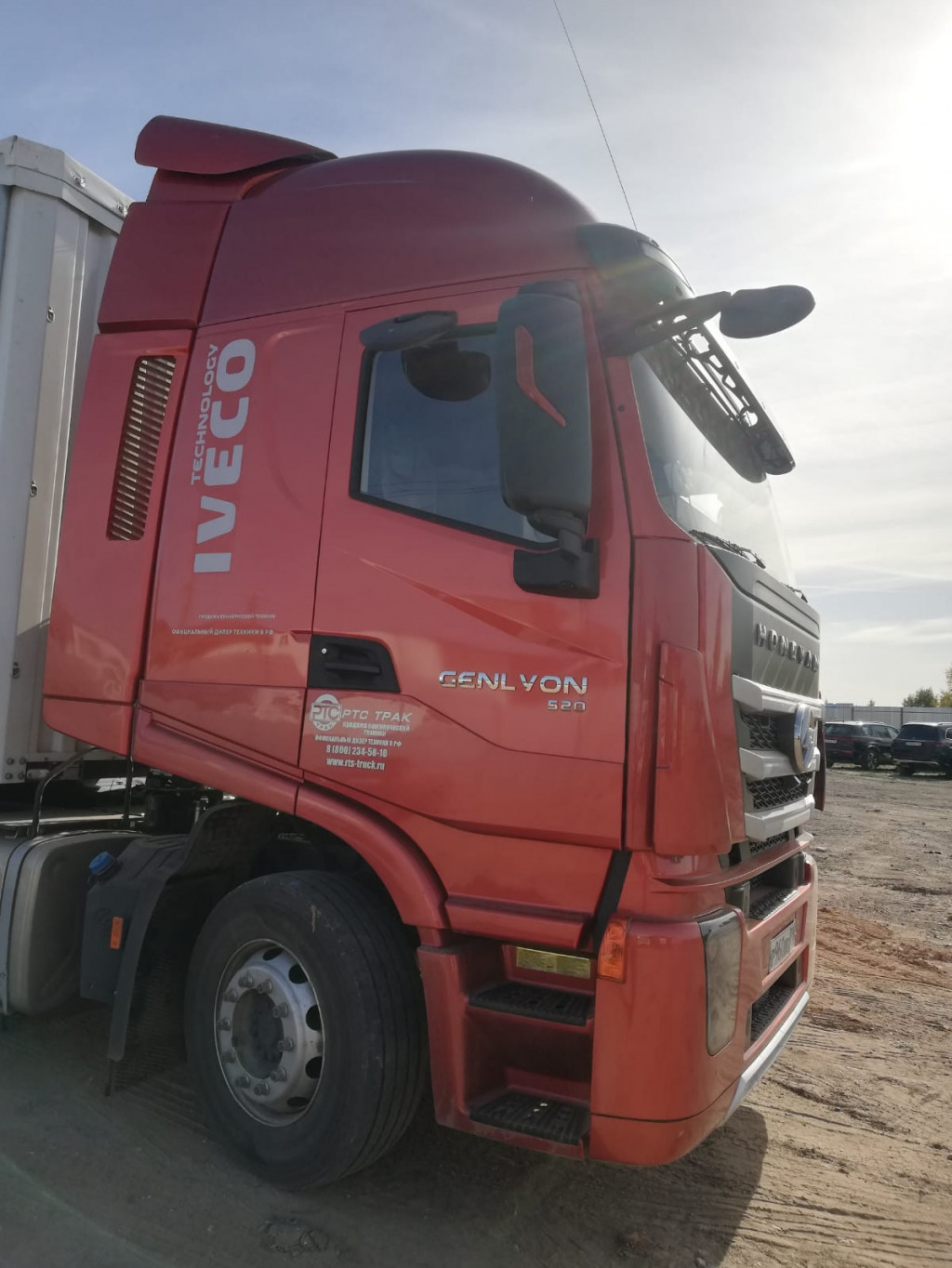 HONGYAN 908 4x2 Седельный тягач HONGYAN 908 4x2 Седельный тягач