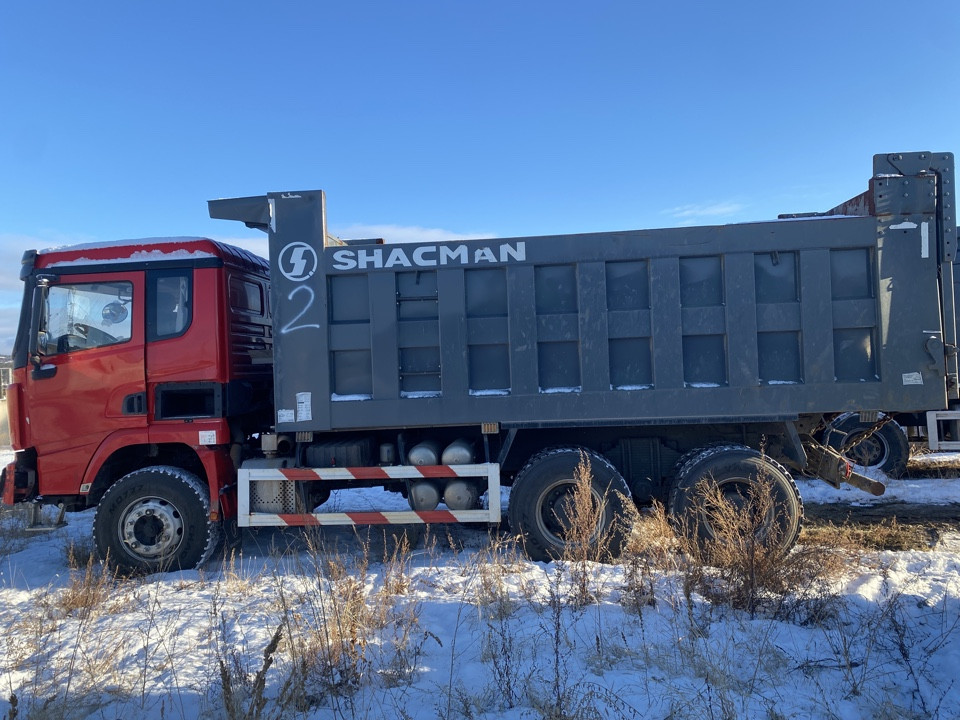 Shacman (Shaanxi) SX* 6x4 Самосвал