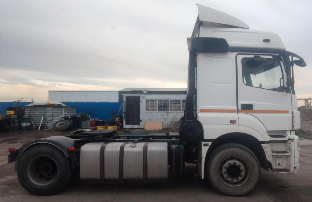 КамАЗ 5490 4x2 Седельный тягач КамАЗ 5490 4x2 Седельный тягач